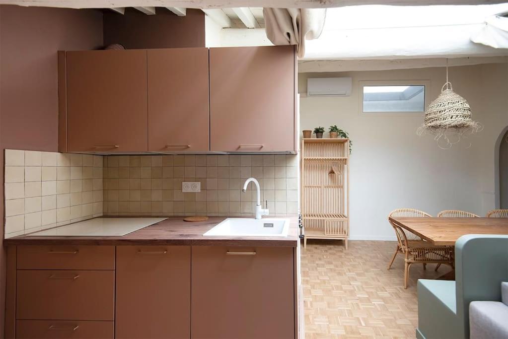 Cozy Love Nest Near The Old Port Μασσαλία Δωμάτιο φωτογραφία